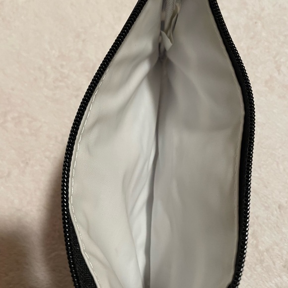 NWT- SCOUT- Kate Wristlet Blue and White Stipe - Picture 7 of 9